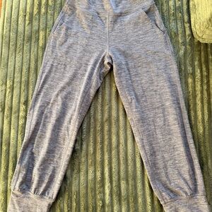 Lululemon Grey Leggings Capris Size 4